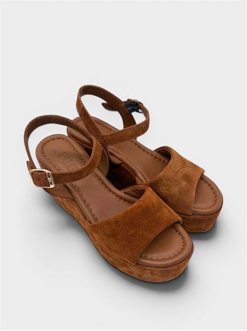 Sandalo platform in suede cuoio con fascia larga IL LACCIO | ORL1112SUEDECOGNAC